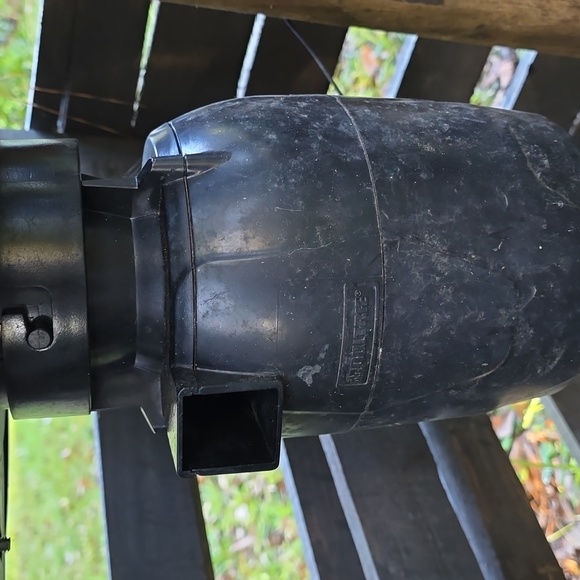 Deer feeder - Picture 3 of 4